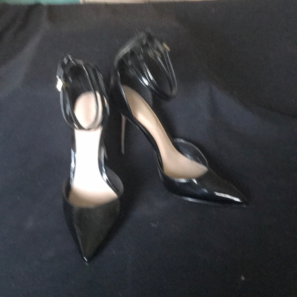 Ladies shoes